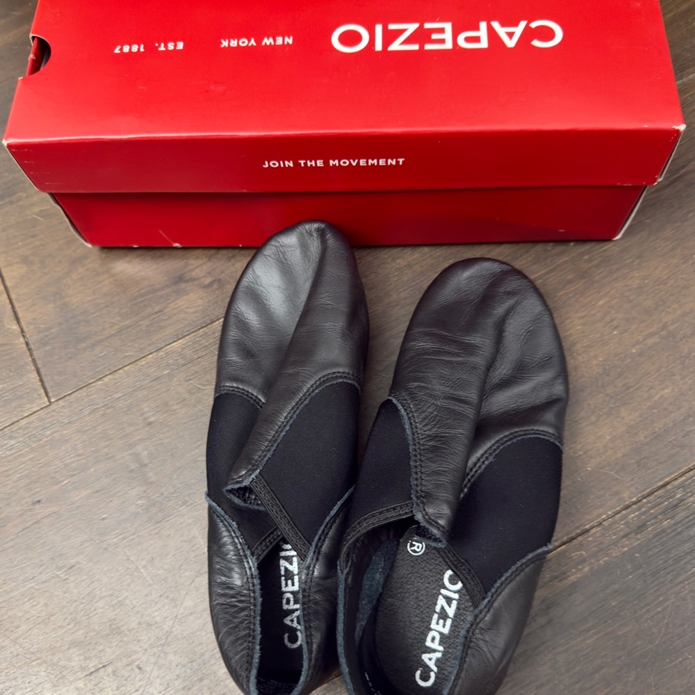 Capezio Black Dance Shoes - Picture 2 of 5